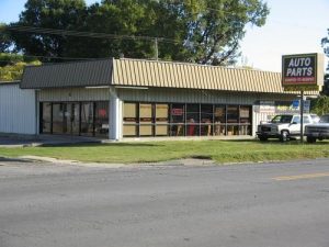 Bumper To Bumper Auto PartsCrow Burlingame at 2401 E Broadway St North Little Rock AR 72114 3 300x225