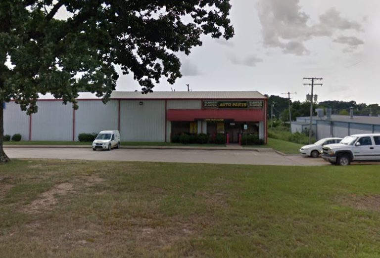 Bumper To Bumper Auto PartsCrow Burlingame at 6524 Geyer Springs Rd Little Rock AR 72209 2 768x522