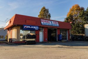 Burke Tires Auto Repair S Dover Store at 1300 S Dupont Hwy Dover DE 19901 1 300x200