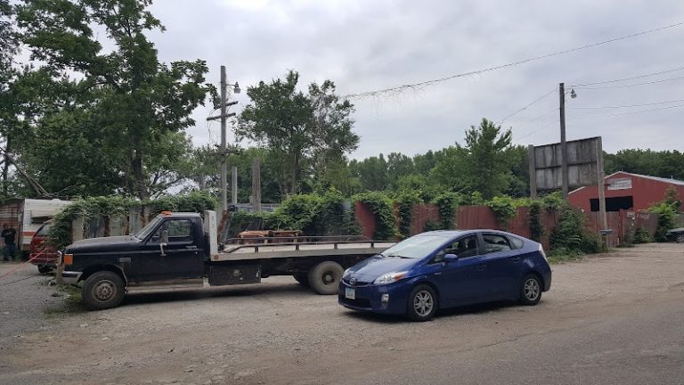 Carteraposs Auto Salvage Big Reds at 3426 S Concord St Davenport IA 52802 1 2 768x432