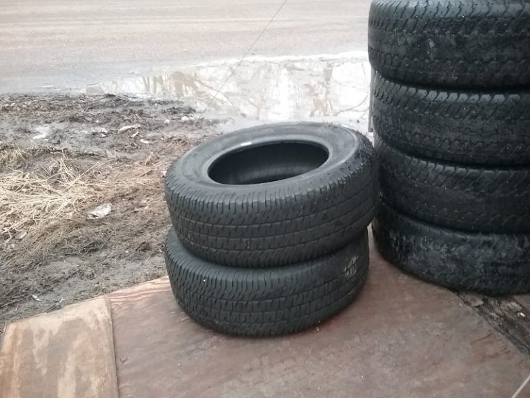 Carteraposs Auto Salvage Big Reds at 3426 S Concord St Davenport IA 52802 1 768x576