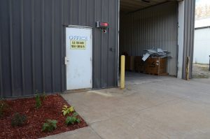 Coras Recycling at 410 W Broadway St Streator IL 61364 2 1 300x199