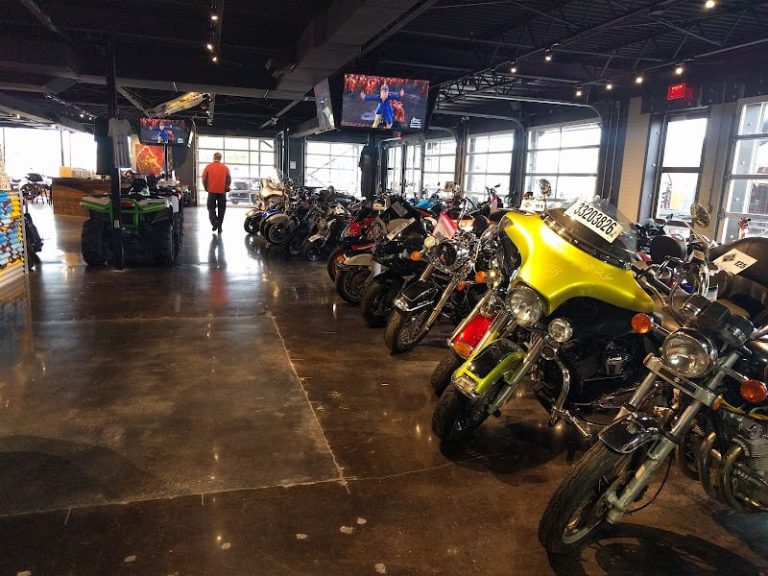 CrashedToys Dallas at 7777 John W Carpenter Fwy Bldg 1 Dallas TX 75247 1 1 768x576