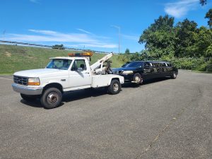 Ct Junk Car Recyclers at 47 Hayward Rd Hamden CT 06514 2 300x225