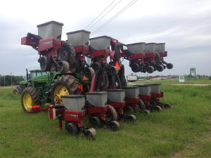 Dumas Tractor Salvage at 502 US 65 Dumas AR 71639 4 300x225