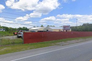 Ebbing Auto Parts Junkyard at 6090 W US 50 North Vernon IN 47265 300x200