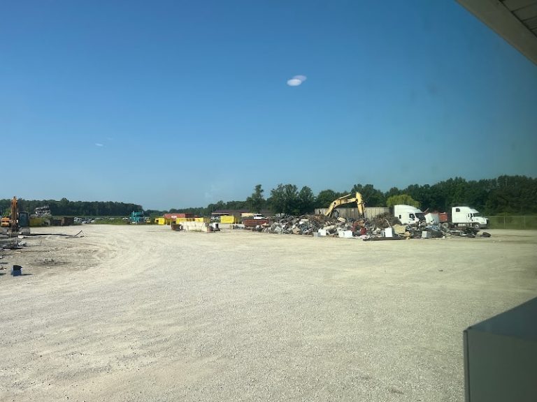 Foster Salvage at 2781 IL 37 Salem IL 62881 2 768x576