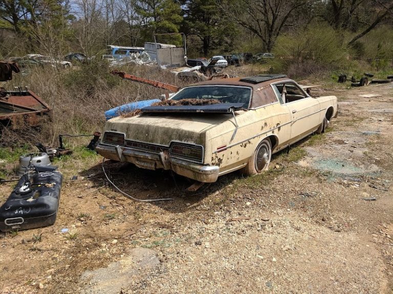 Gibbs Junk Yard at 104 Gibbs Dr Attalla AL 35954 2 768x576