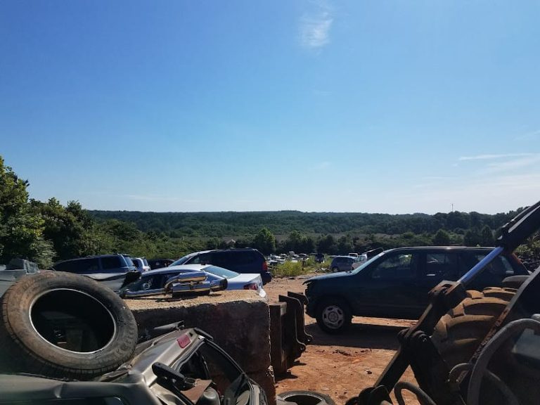 Givens Used Auto Parts at 285 East Rock House Rd SE Lawrenceville GA 30045 1 2 768x576