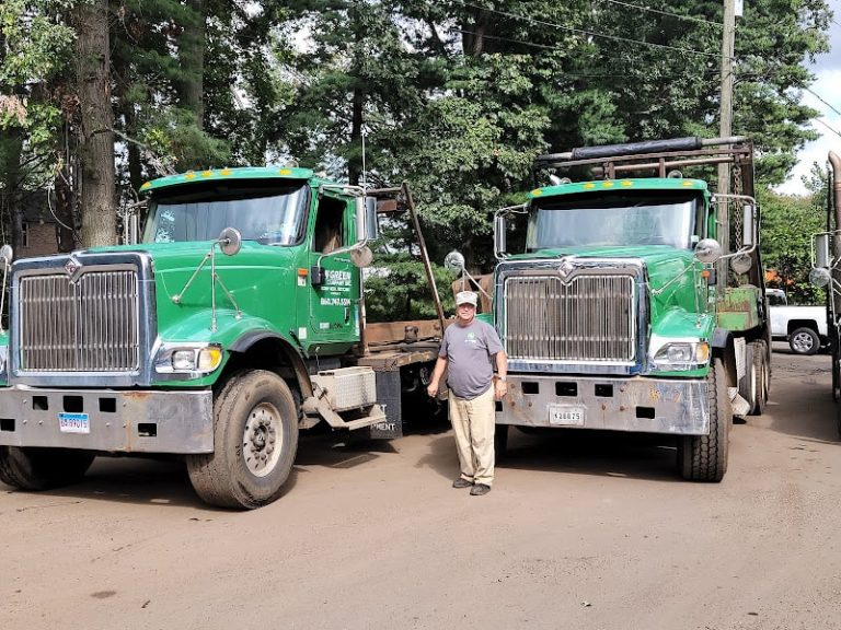 HW Green Co at 276 S Washington St Plainville CT 06062 1 1 768x576