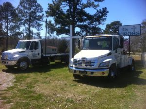 Hearnaposs Salvage Wrecker Company at 655 Arley Bypass Arley AL 35541 1 2 300x224