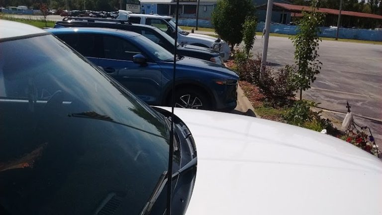 Hickory Grove Auto at 3300 Hickory Grove Rd Davenport IA 52806 4 768x432