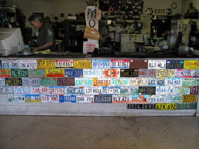 Jeffaposs Used Parts at 2412 S 4th Ave Tucson AZ 85713 1 1 768x574