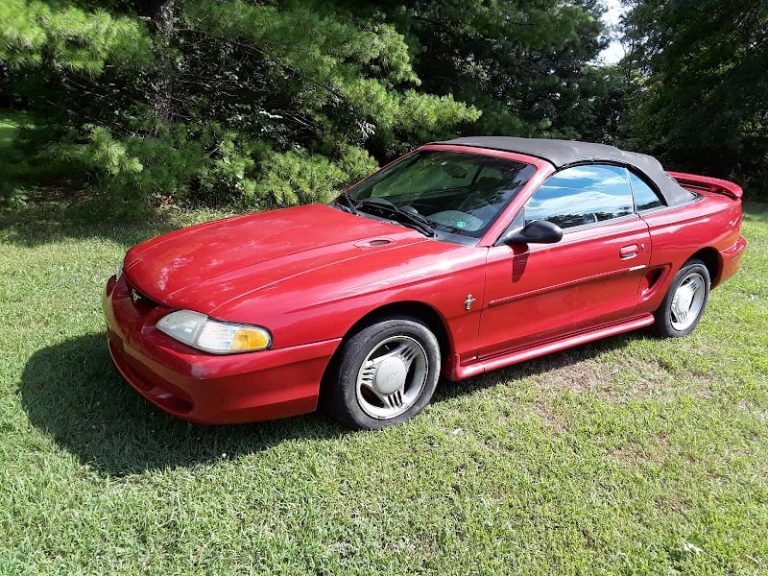 Johnny Junk cash for junk cars at 1000 Outer Loop Louisville KY 40219 1 1 768x576