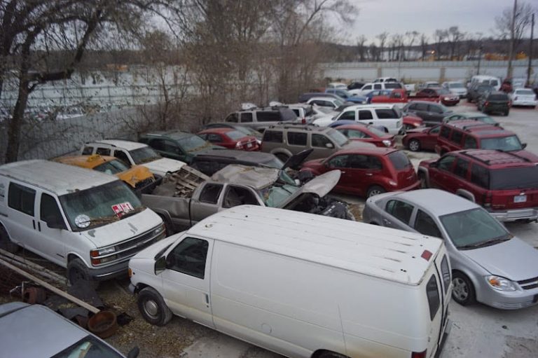 Junk My Car KC at 11540 Kaw Drive Frontage Rd Edwardsville KS 66111 2 768x511