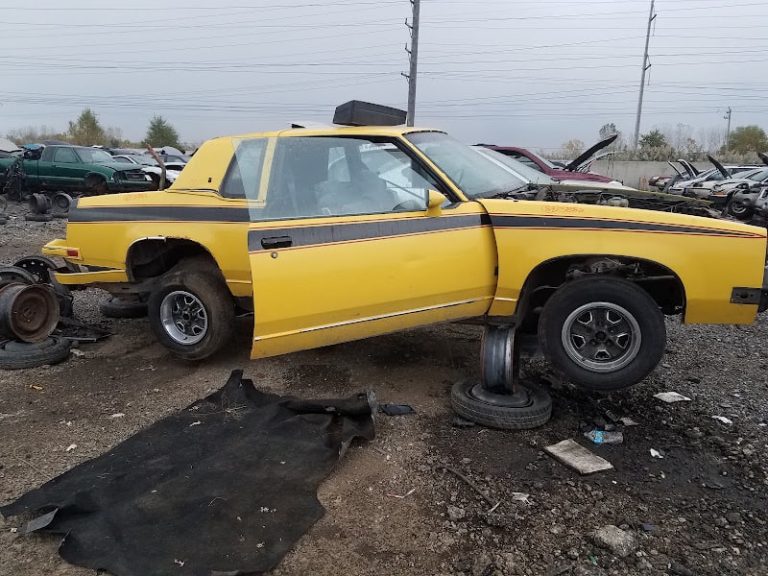 LKQ Pick Your Part Chicago Heights at 551 E Lincoln Hwy Chicago Heights IL 60411 2 768x576