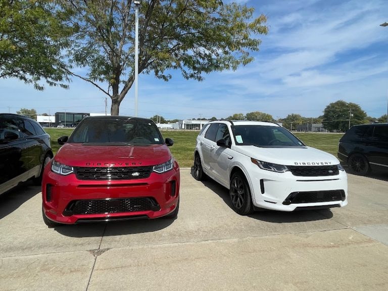 Land Rover Des Moines Parts Store at Parts Store 9800 Hickman Rd Des Moines IA 50325 1 2 768x576