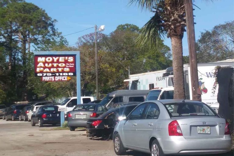 MOYES AUTO SALVAGE JUNKYARDS USED AUTO PARTS DAYTONA BEACH at 1339 Center Ave Holly Hill FL 32117 1 768x512