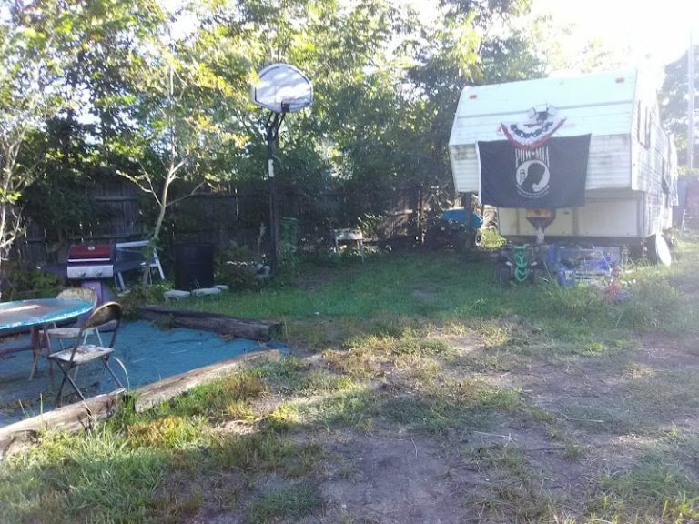 Mattaposs scrapping at 1811 157th St Fort Scott KS 66701 2 768x576