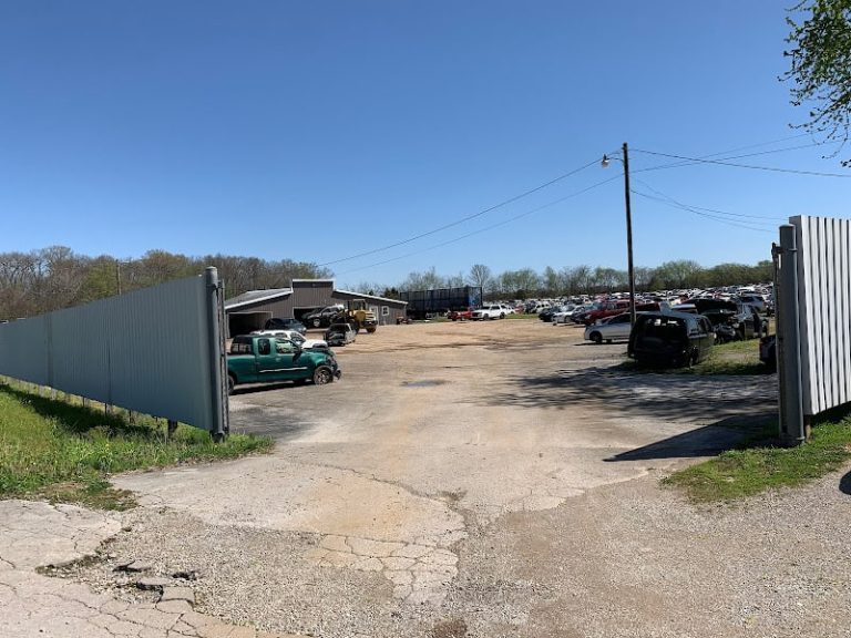 Mikeaposs Used Cars Auto Parts at 144 Top Dog Ln Russellville KY 42276 1 1 768x576