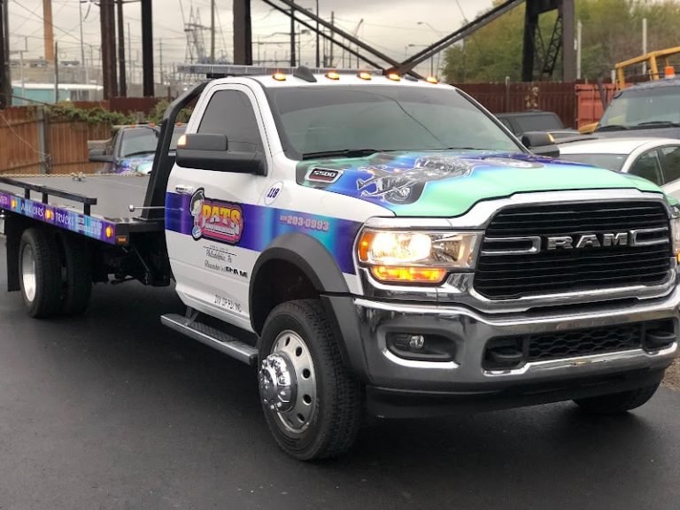 Pats Auto Truck Recyclers 247 Towing at 3950 N Delaware Ave Philadelphia PA 19137 4 768x576