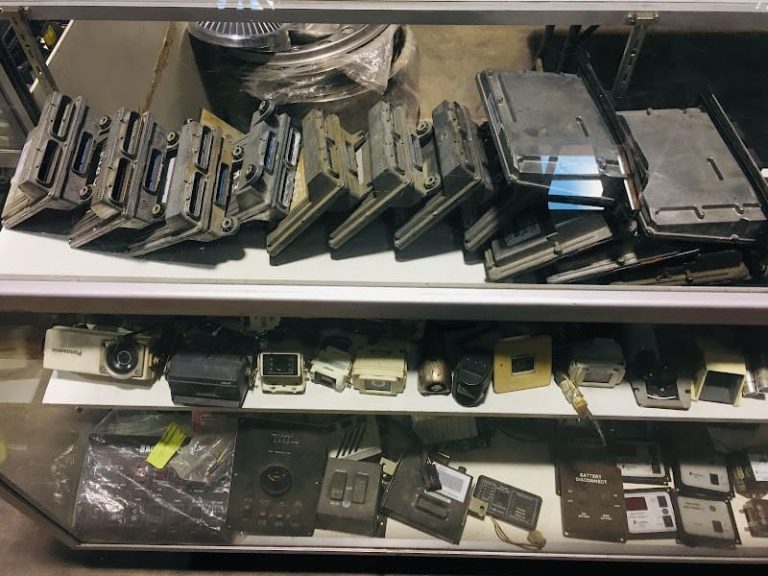 RV Yard at 4646 W Pasadena Ave Glendale AZ 85301 3 1 768x576