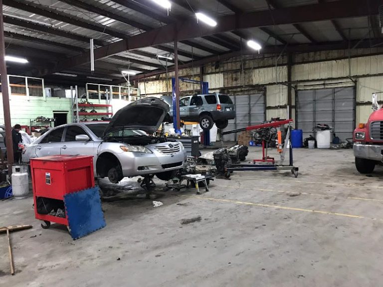 Rayoaposs Auto Parts LLC at 6016 Massachusetts Ave Indianapolis IN 46226 4 768x576