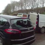 Replace a broken rear glass from a vehicle