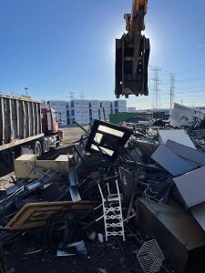 Reyes Recycling Inc at 2240 141st St Blue Island IL 60406 1 225x300