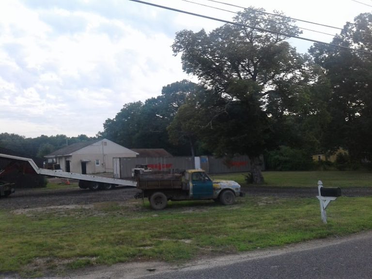 South Jersey Truck Auto Salvage at 5257 S White Horse Pike Egg Harbor City NJ 08215 1 2 768x576