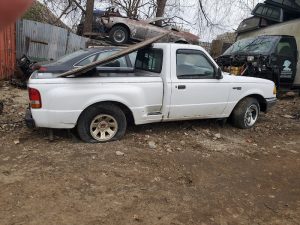 Todo Auto Wrecking Cash For Junk Cars Inc at 1044 Dearborn Ave Aurora IL 60505 2 1 300x225