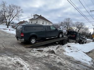 Todo Auto Wrecking Cash For Junk Cars Inc at 1044 Dearborn Ave Aurora IL 60505 4 300x225