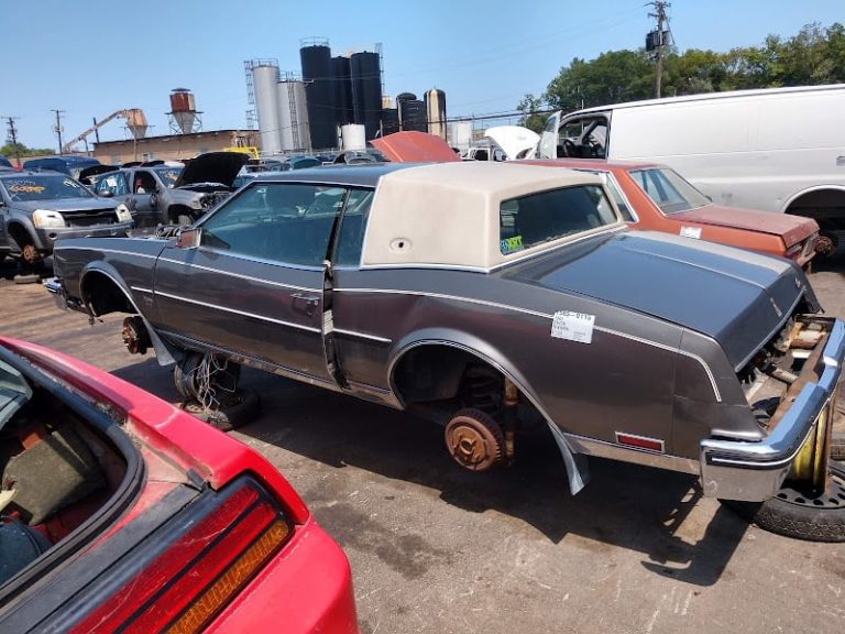 U Pic A Part at 3130 S St Louis Ave Chicago IL 60623 2 768x576