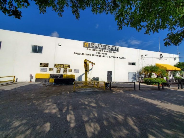U Pull Pay at 551 Benoist Farms Rd West Palm Beach FL 33411 4 768x576