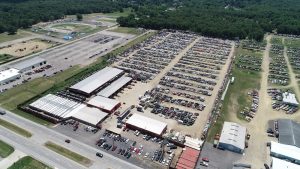 Veldmanaposs Auto Parts Inc at 25926 IN 2 South Bend IN 46619 1 300x169