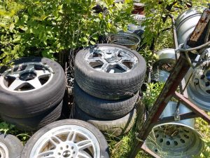 Wizardaposs Auto Salvage at 2667 Old Madisonville Rd Henderson KY 42420 3 300x225