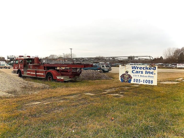 Wrecked Cars Inc at 3701 N Dirksen Pkwy Springfield IL 62707 3 768x576