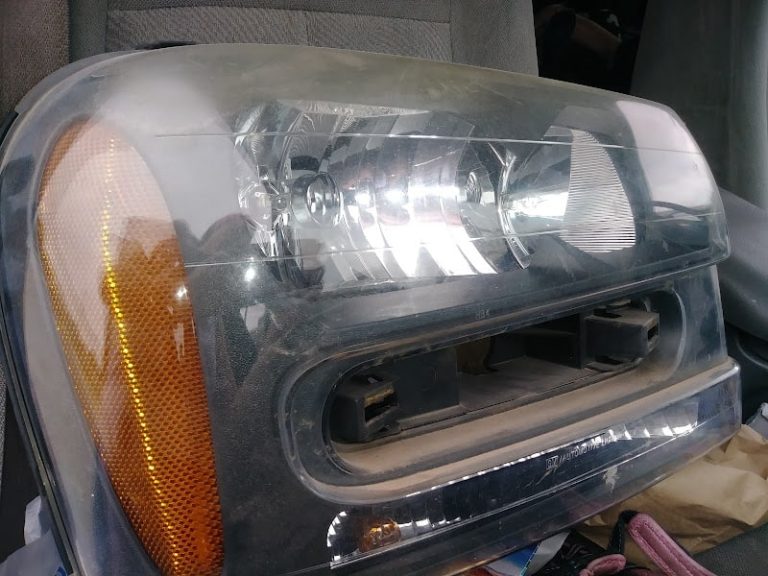 Wrecked Cars Inc at 3701 N Dirksen Pkwy Springfield IL 62707 4 768x576