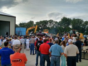 Y Yard Auto Truck at 8485 US 45 Effingham IL 62401 1 1 300x225